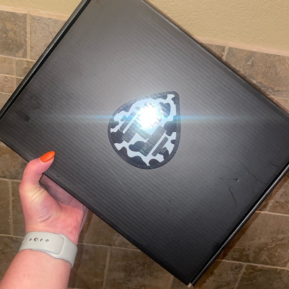 *NEVER OPENED* HydroJug Cow PR Box